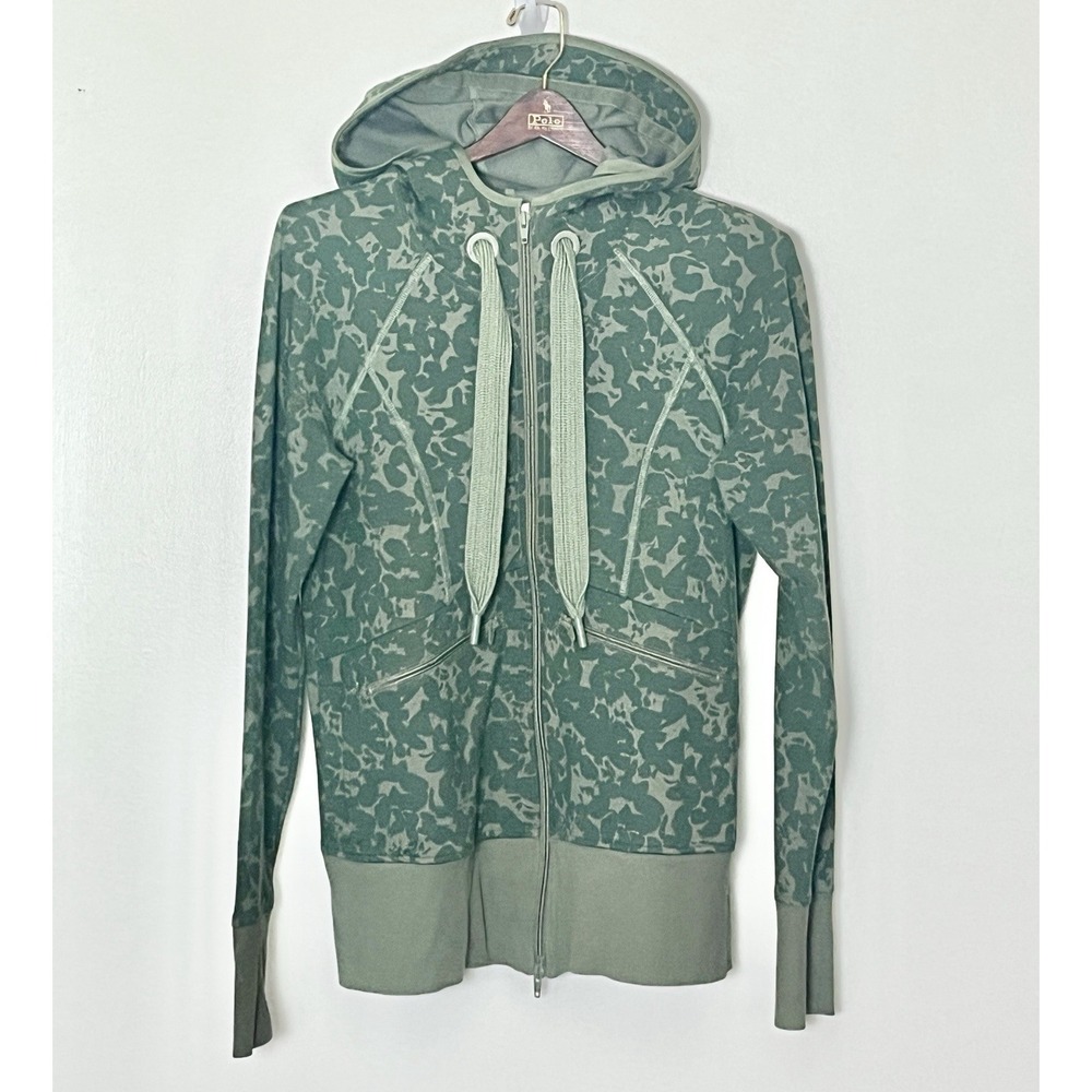 Cabi Camo Print Hoodie Women's Small Green Full Zip Thumbholes Gym Athleisure